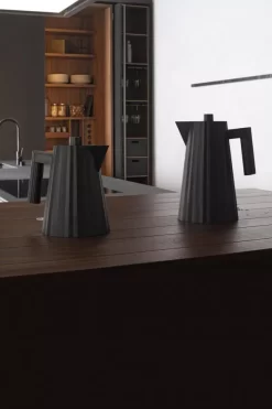 Alessi Plissé Waterkoker 1,7L Rood -Exporteren Accessoires & Meubels Winkel x886x886 0006mdl06bmdl06 1b2x3300dpi1250pxl.jpg.pagespeed.ic .O4NPc5iCSg