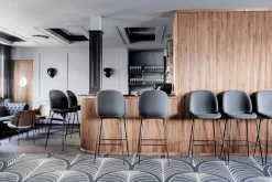 Gubi TS Bijzettafel 40 Zwart/bruin Marmer -Exporteren Accessoires & Meubels Winkel x886x886 0194.jpg.pagespeed.ic .E3uOgn5d c