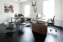 Gubi Bestlite BL1 Bureaulamp Chroom/soft White -Exporteren Accessoires & Meubels Winkel x886x886 Altor office Copenhagen 1 300P20dpi.jpg.pagespeed.ic .yrar5yAWUQ 1