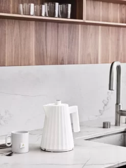 Alessi Plissé Waterkoker 1L Zwart -Exporteren Accessoires & Meubels Winkel x886x886 alessi pliss waterkoker 1 l9.jpg.pagespeed.ic .Gfc459mc2t