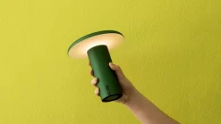 Artemide Takku Tafellamp LED Oplaadbaar Anodized Blue -Exporteren Accessoires & Meubels Winkel x886x886 artemide takku tafellamp led oplaadbaar1.jpg.pagespeed.ic .ecARjrKmPW