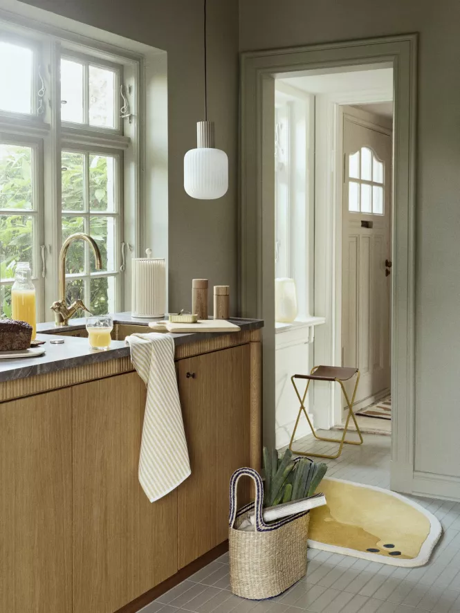 Broste Copenhagen Edda Keukenrolhouder Crown Blue 3 Broste Copenhagen Edda Keukenrolhouder Crown Blue - Afbeelding 3