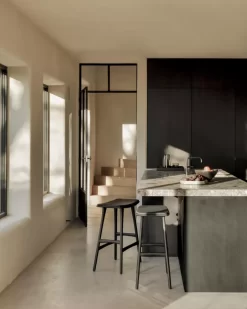 Ethnicraft Osso Barkruk 67 Gestoffeerd Zwart Eiken Zwart Leer -Exporteren Accessoires & Meubels Winkel x886x886 ethnicraft osso barkruk 67 gestoffeerd11.jpg.pagespeed.ic .HMZg9XKrFs