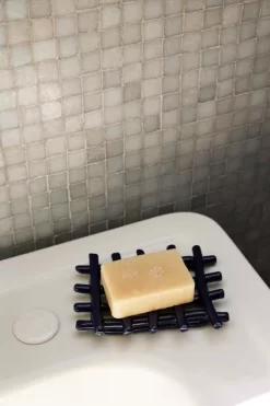 Ferm Living Ceramic Soap Zeepschaal Blue -Exporteren Accessoires & Meubels Winkel x886x886 ferm living ceramic soap zeepschaal5.jpg.pagespeed.ic .L5CTcYzJZD