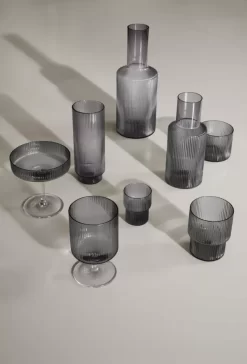 Ferm Living Ripple Glazen Set Van 4 Gerookt Glas Klein -Exporteren Accessoires & Meubels Winkel x886x886 ferm living ripple glazen set van 42.jpg.pagespeed.ic .MUKvNoLUCF