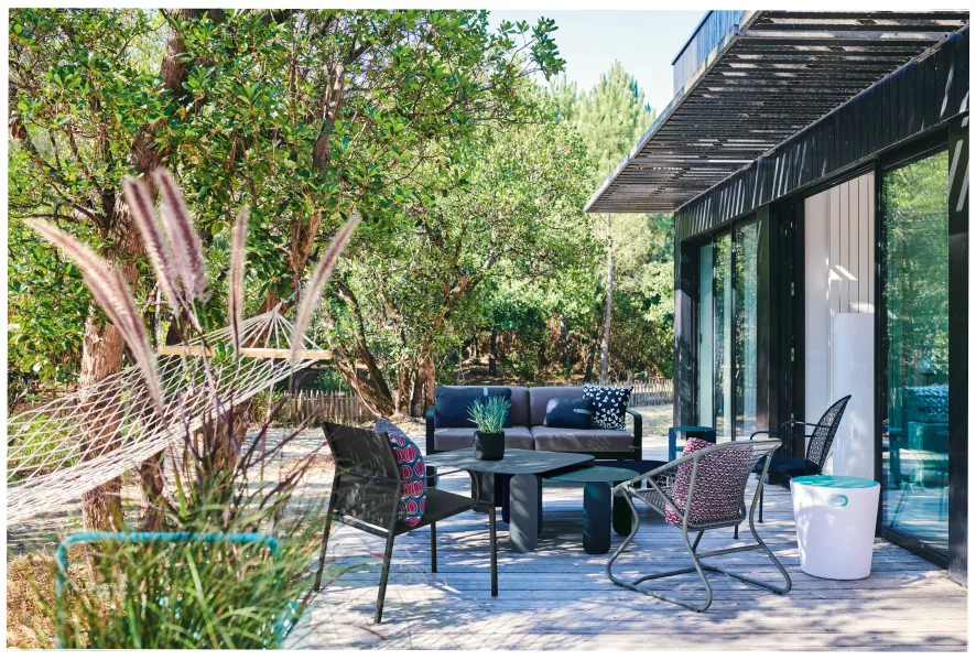 Fermob Bellevie 2-zits Loungebank Kussen Flannelgrijs Acapulco Blue 4 Fermob Bellevie 2-zits Loungebank Kussen Flannelgrijs Acapulco Blue - Afbeelding 4