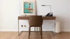 Lumina Flo Desk Bureaulamp LED 3000K Geel -Exporteren Accessoires & Meubels Winkel x886x886 flogrommettafellampsfeer12.jpg.pagespeed.ic .g 2EisBmcX