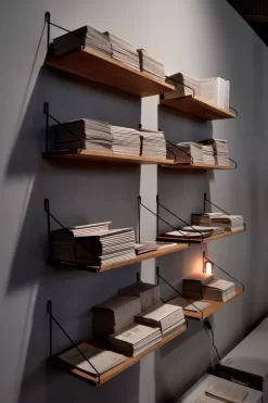 Frama Shelf Wandplank 80x20 Roestvrij Staal -Exporteren Accessoires & Meubels Winkel x886x886 frama shelf wandplank sfeer2.jpg.pagespeed.ic .X t2jrRImZ