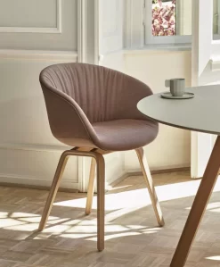 Hay Copenhague CPH25 Tafel 140, Gezeept Eiken, Off White Linoleum -Exporteren Accessoires & Meubels Winkel x886x886 hay about a chair aac23 soft stoel21.jpg.pagespeed.ic .6JoInUgmsg