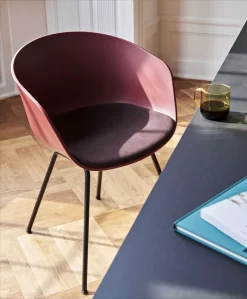 Hay AAC26 Stoel Zwart Onderstel Black -Exporteren Accessoires & Meubels Winkel x886x886 hay about a chair aac26 stoel met vast zitkussen4.jpg.pagespeed.ic .DSyUjn9aSN