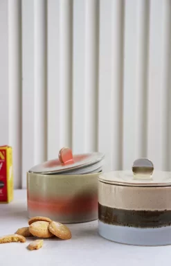 HKliving 70's Ceramic Koektrommel Voorraadpot Cookie Jar Disco -Exporteren Accessoires & Meubels Winkel x886x886 hkliving 70 s ceramic koektrommel5.jpg.pagespeed.ic .XwbnNQGMXU 1