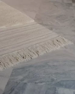 Linie Design Eternal Eye Vloerkleed 140x200 Naturel -Exporteren Accessoires & Meubels Winkel x886x886 linie design eternal eye vloerkleed 200x3006.jpg.pagespeed.ic .EdDMYVcofP