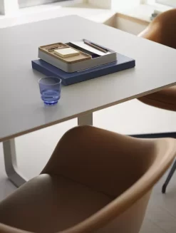 Muuto Fiber Conference Vergaderstoel Met Tilt Remix 133 -Exporteren Accessoires & Meubels Winkel x886x886 muuto fiber conference vergaderstoel met tilt3.jpg.pagespeed.ic .luysNDVm50