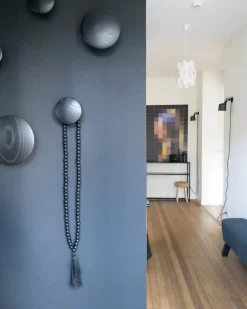 Muuto The Dots Haak 17cm Dark Grey -Exporteren Accessoires & Meubels Winkel x886x886 myflinders muuto vipp farrowandball hal woonkamer.jpg.pagespeed.ic .GKQTGPCi2l