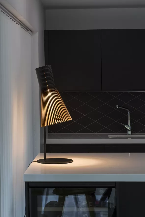 Secto Design Secto 4220 Tafellamp Wit 7 Secto Design Secto 4220 Tafellamp Wit - Afbeelding 7