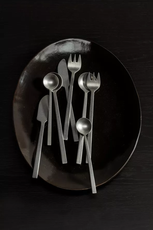 Serax La Mère By Marie Michielssen Bestekset 24-delig Steel Grey 6 Serax La Mère By Marie Michielssen Bestekset 24-delig Steel Grey - Afbeelding 6