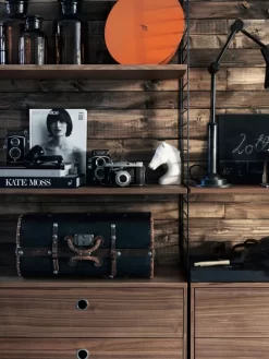 String Furniture Dressoir Medium, Zwart/walnoot 20 String Furniture Dressoir Medium, Zwart/walnoot -Exporteren Accessoires & Meubels Winkel x886x886 string dressoir walnoot zwart sfeer 3.jpg.pagespeed.ic .cCDGnTc32R