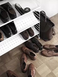 String Furniture Metal Shelf Low Edge 58x20 1-pack Zwart -Exporteren Accessoires & Meubels Winkel x886x886 string shoe shelf metal 78x30 1 pack4.jpg.pagespeed.ic .blXKA2TlnV