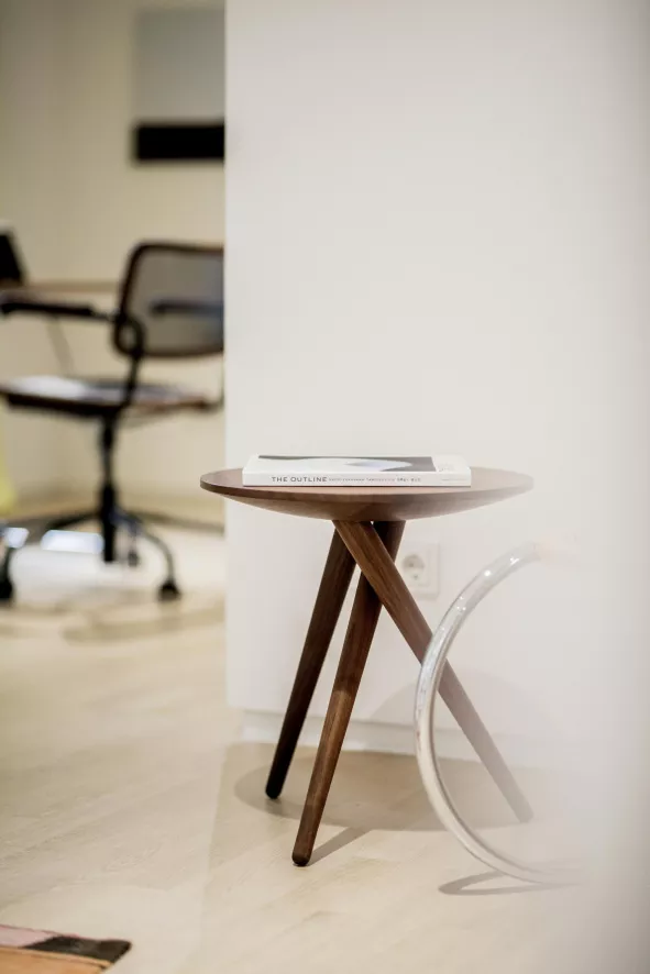 Thonet 1025 Bijzettafel Essen 5 Thonet 1025 Bijzettafel Essen - Afbeelding 5