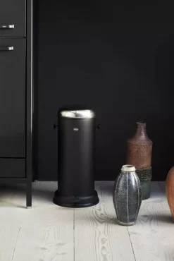 VIPP Vipp15 Pedaalemmer 14L Beige -Exporteren Accessoires & Meubels Winkel x886x886 vipp vipp15 pedaalemmer 14 l12.jpg.pagespeed.ic .VJpGDJ58 7