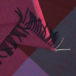 Vitra Colour Block Plaid 204x130 Beige 23 Vitra Colour Block Plaid 204x130 Beige -Exporteren Accessoires & Meubels Winkel x886x886 vitra colour block plaid10.jpg.pagespeed.ic .BT1vY9k 4P